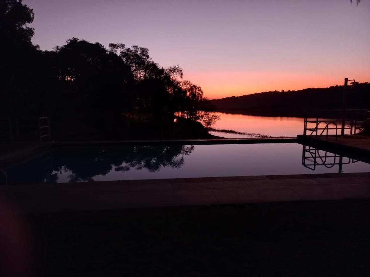 Chacara Em Condominio A Beira Da Represa Para Locacao Familiar Ibiúna Εξωτερικό φωτογραφία